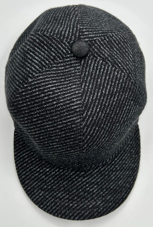 Baseball cap in antraciet gestreept katoen